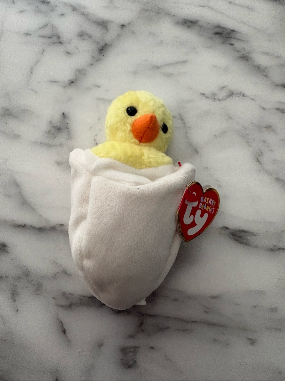 Ty Basket Beanies Eggbert Happy Spring Chick Plush in Egg Shell 2001 Retired